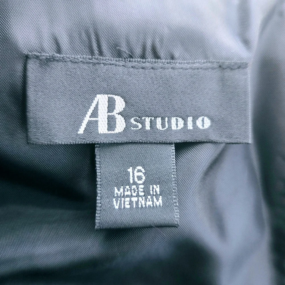 AB Studio sophisticated sleeveless